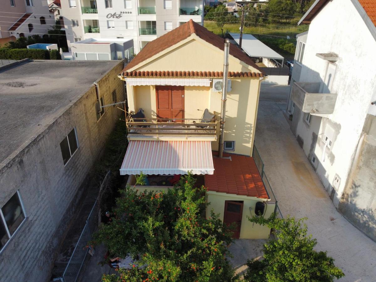 شقة Helena House بيبينيا المظهر الخارجي الصورة