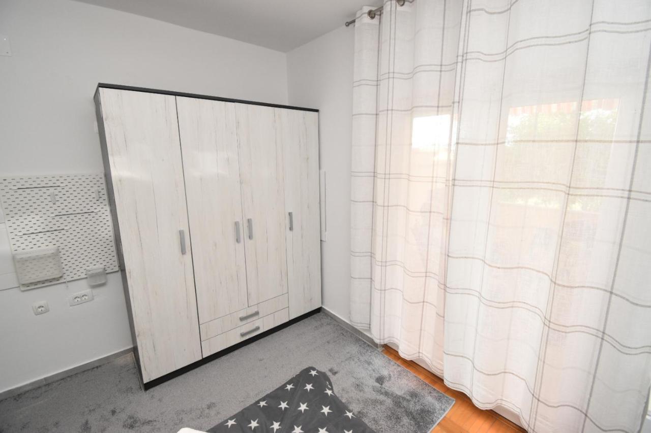 شقة Helena House بيبينيا المظهر الخارجي الصورة