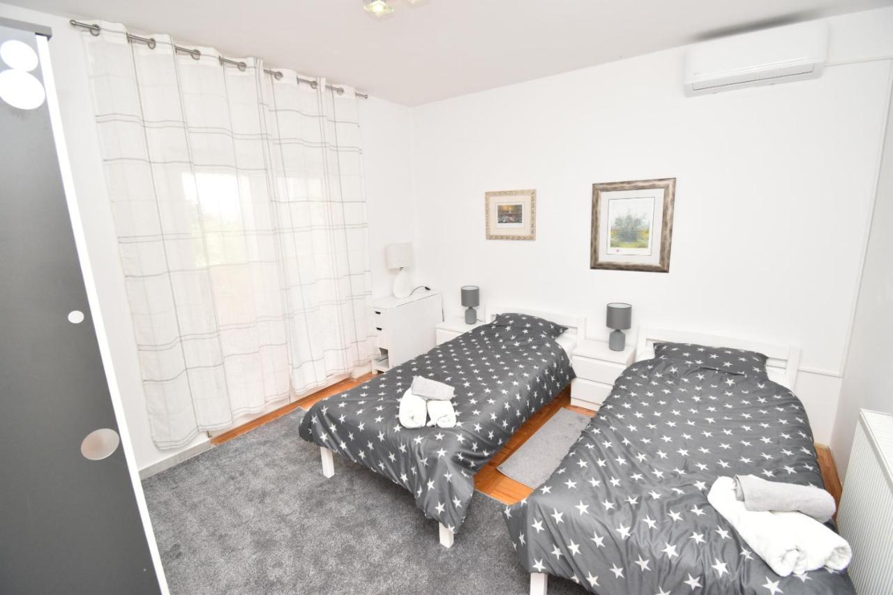 شقة Helena House بيبينيا المظهر الخارجي الصورة