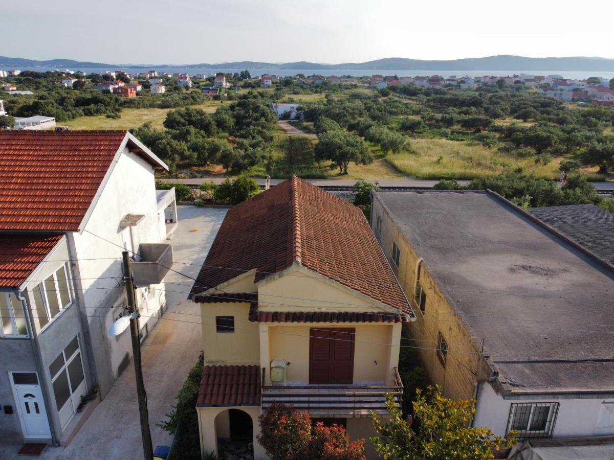 شقة Helena House بيبينيا المظهر الخارجي الصورة