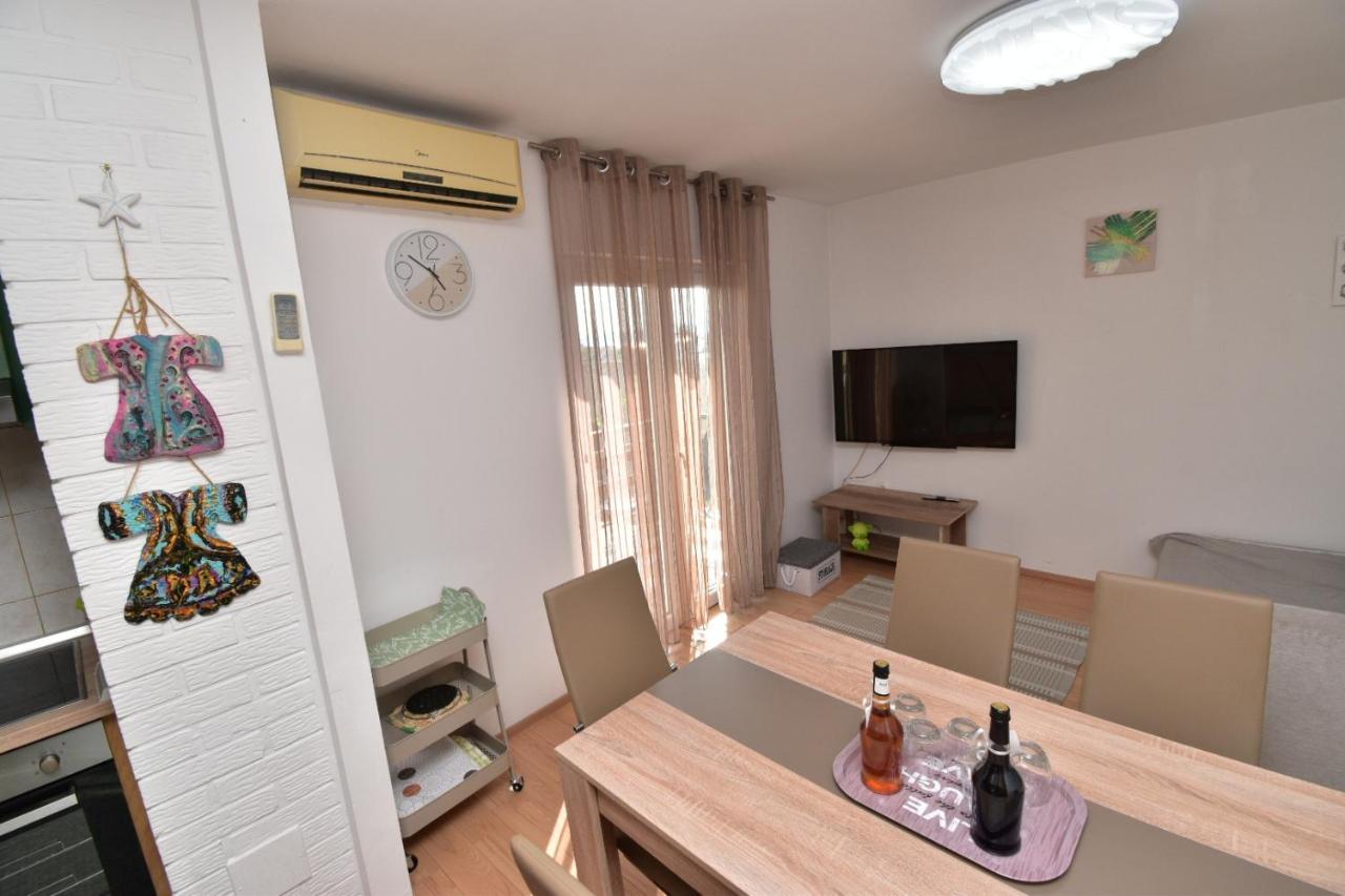 شقة Helena House بيبينيا المظهر الخارجي الصورة